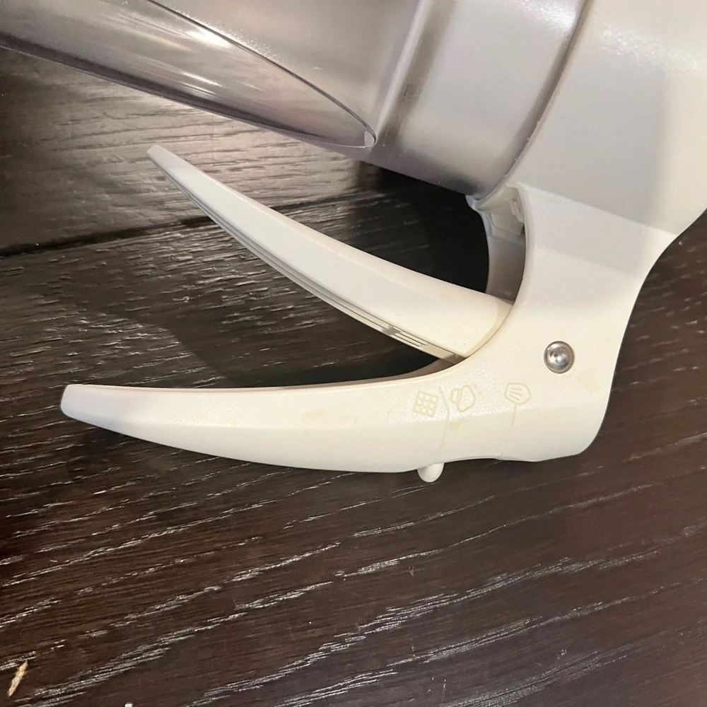 Lot of 2: Williams sonoma French Whisk & Breakfast Batter Dispenser MSRP: $75+tx